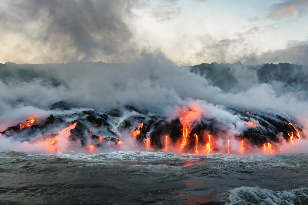 日本近海における海底火山の噴火 - 自然科学と技術